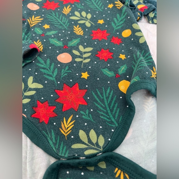 Little Sleepies Play Holy Jolly Long Sleeved Flutter Bodysuit Size 0-3M - Picture 4 of 8